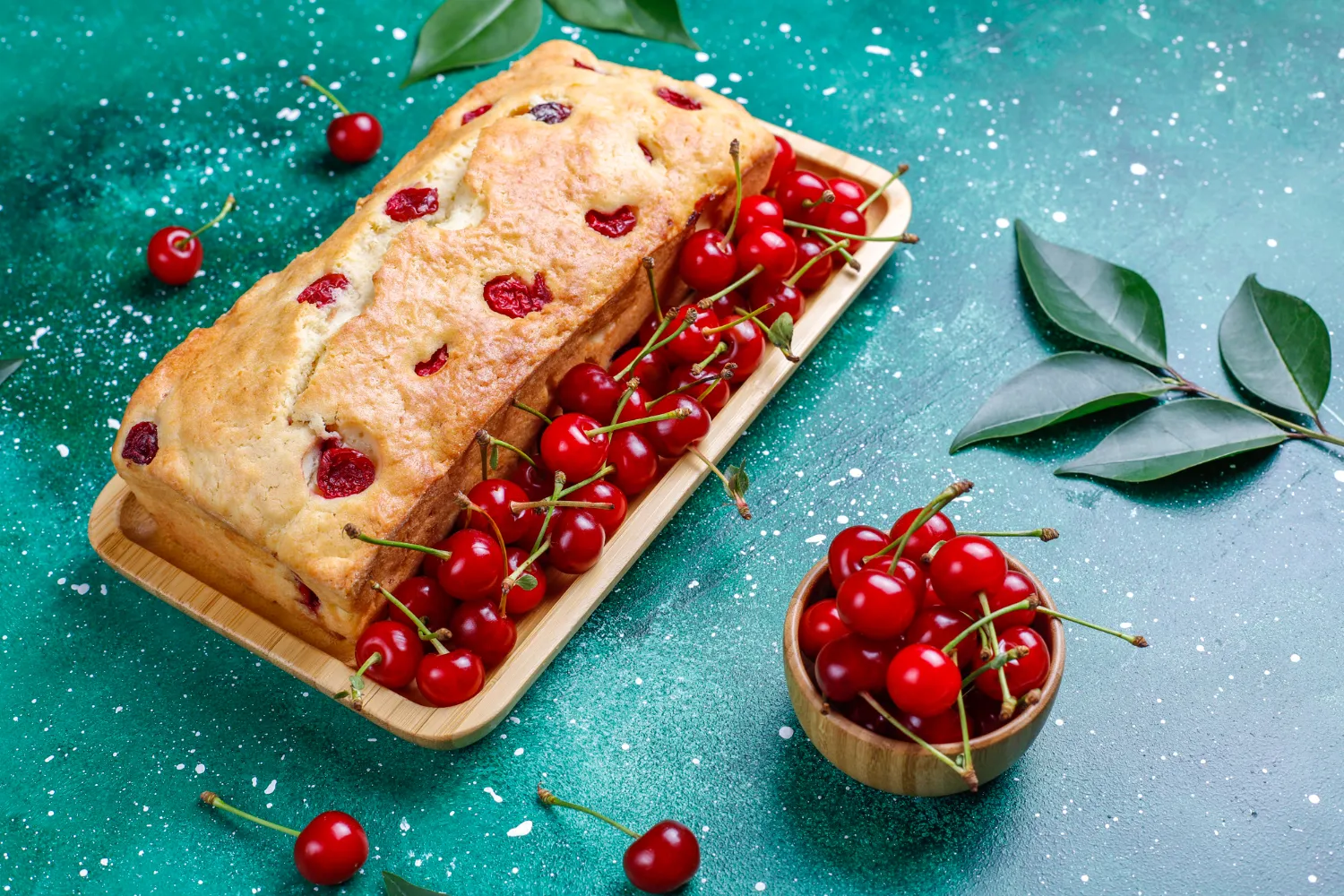 Cherry-stuffed cakes