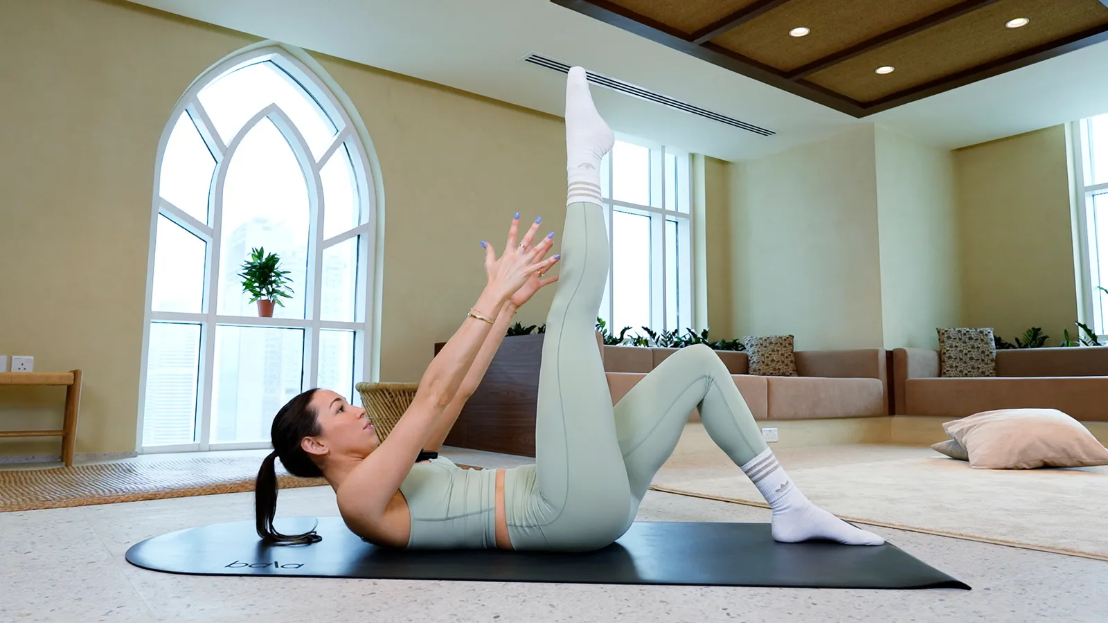 Booty & core Pilates by Bonnie Lyall: Beginner program you can actually stick to